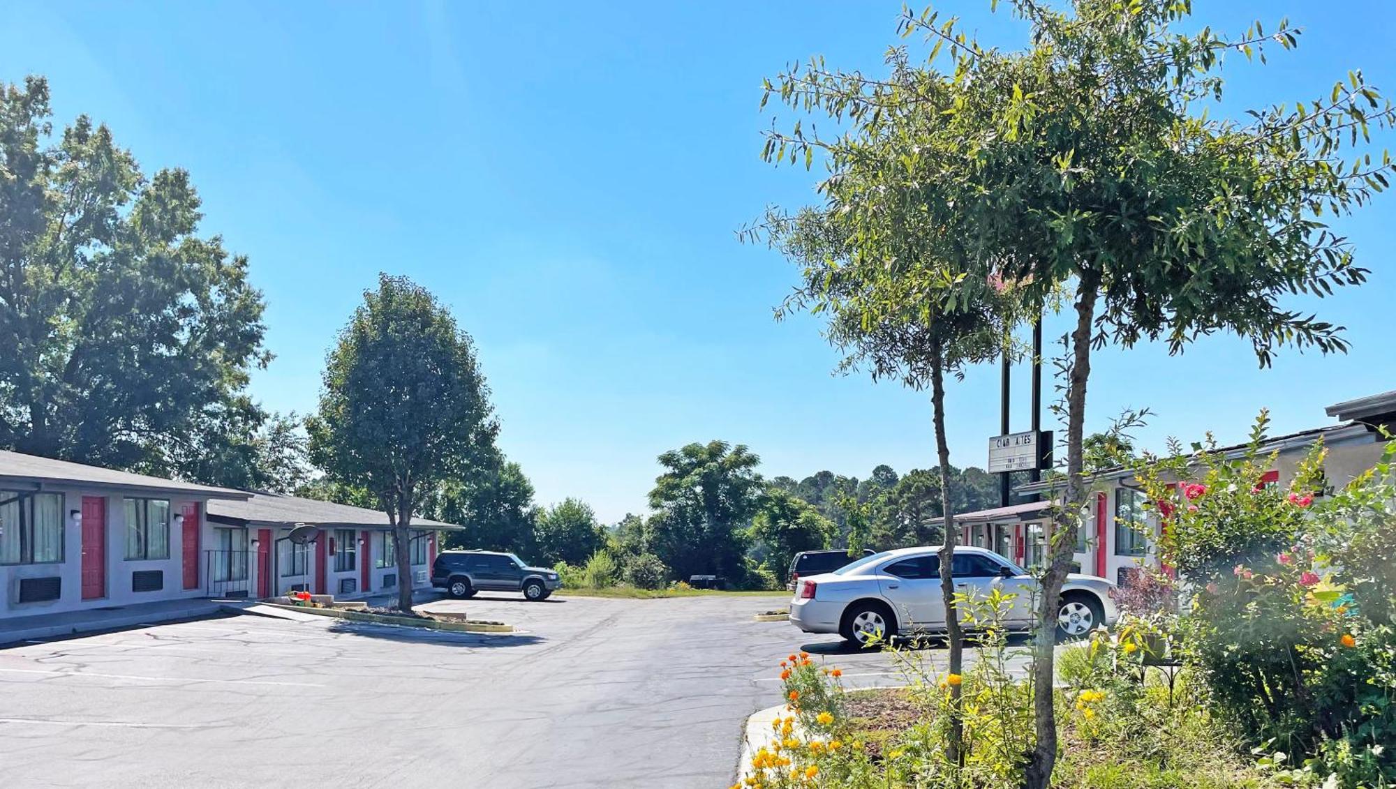 Express Inn Thomson Exterior photo